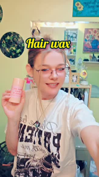 Video review of The Frontal Queen Hair on Sleek Wax Stick  by 6781b20b34dbf26bd5ebe5a1