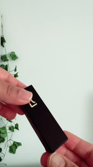 Video review of Lucky Chick Creamy Matte Lipstick - Paradise  by 6773195222c66b3c5b7b7dba