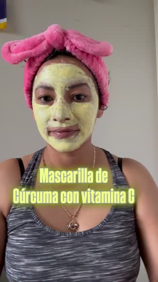 Video review of VogueNow Radiance Renewal Clay Mask Spa -  Deep Pore Cleansing & Brightening - With Bonus Headband & Brush  by 678a7b20c5d7e60f650a31f7