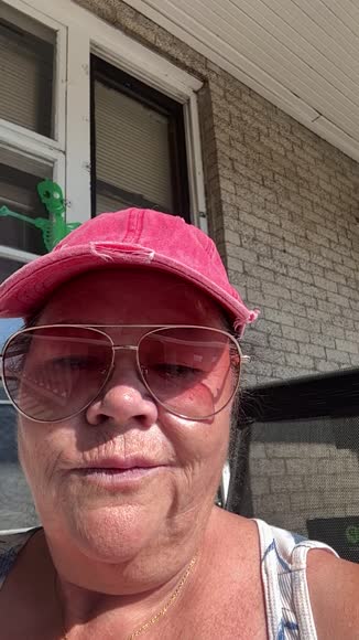Video review of Blue Gem Sunglasses Unisex Aviator Sunglasses  by danawaddell44