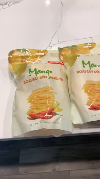 Video review of AMAZIN CHOICES Spicy Dried Chili Mango - Sweet & Heat Snack Pack  by 6577994126e1d308a3c238c5