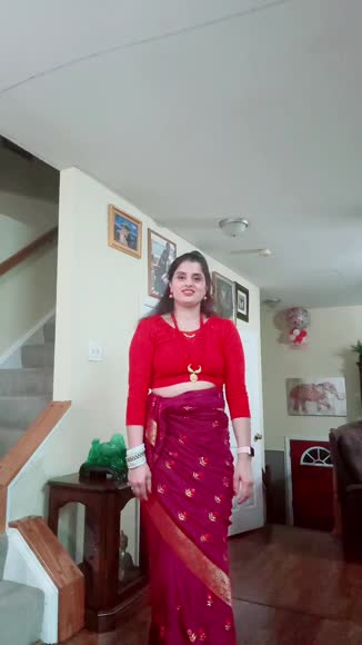 Video review of Ellie Essential Yoga Jacket  by 677b35d2f50bb12f96c07c5c