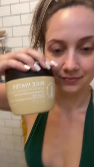Video review of Luseta Beauty Luseta Rice Water Hair Mask Shine & Thicken Hair  by 64f4e04e5f27b73cee84481c