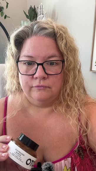 Video review of NOTO Resurface Scrub // Face + Body  by 66d1e0abd1c19d1ca5080c31
