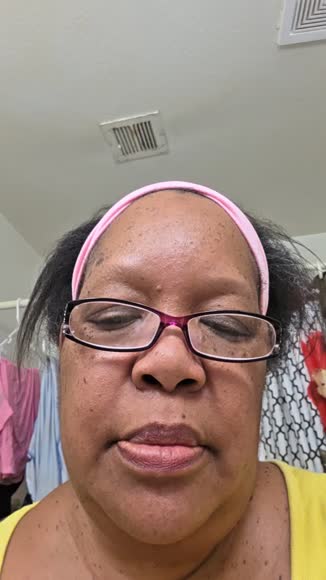 Video review of Sorme Cosmetics Smooch Proof Lip Stains with Matte Finish - Long Lasting Lip Stain with A Felt-tip Nib Precision Lip Marker - Fatal  by 678a657ce17f02072058d812