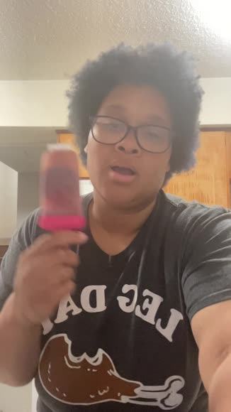 Video review of  Popsicle Molds Reusable Ice Cream DIY Ice Pop Maker Ice Bar  by 6833258cbc9f84f36ad105d6