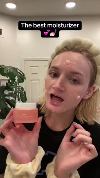 Video review of Besteria PDRN Pink Collagen Capsule Cream  by 67c102dba2dda36227f91065