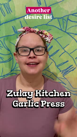 Video review of Zulay Kitchen Garlic Press With Silicone Peeler and Brush  by mrsphillips777