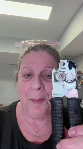 Video review of Zulay Kitchen COMFY™ Can Opener With Ergonomic, Smooth Glide Design  by 678290bb3ac9771425309ed5
