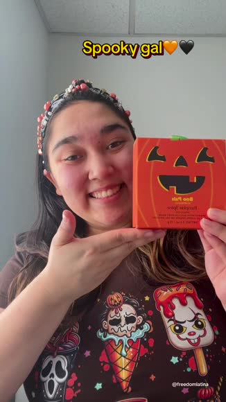 Video review of Spongelle Pumpkin Spice Body Wash Infused Buffer | Pumpkin | Boo Pals  by 67695773b710878d6f8e1ec5