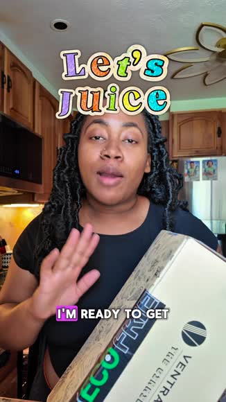 Video review of Ventray  Ginnie Compact Small Cold Press Juicer, Slow Masticating Juicer  by mj342569