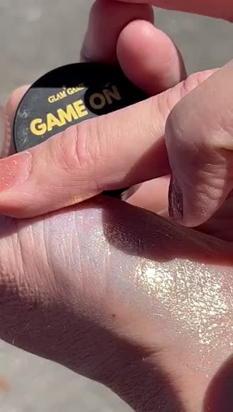 Video review of Glam Game Beauty Game On Shimmer Gel  by 65c151d08d8440686be010ef