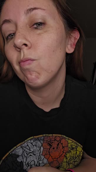Video review of Patch RX Spot Patch Tea Tree And Hydrocolloid by queenofskulls578