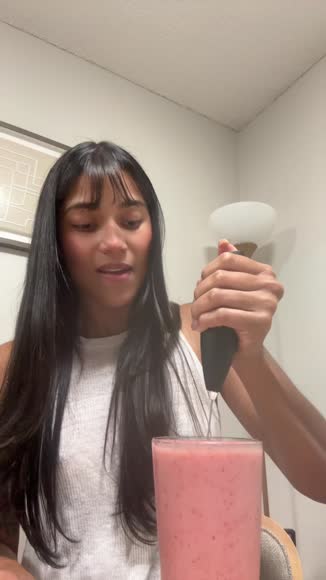 Video review of Zulay Kitchen Milk Frother (Without Stand)  by 65986013a7507dc422536c7b