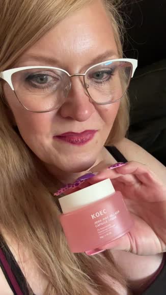 Video review of Besteria PDRN Pink Collagen Capsule Cream  by 6799919de3a44597e6fa28ba