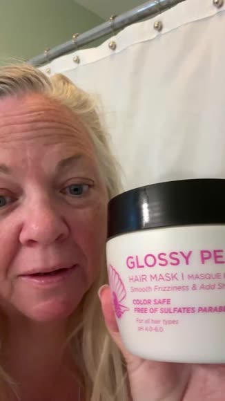 Video review of Luseta Beauty Luseta Glossy Pearl Hair Mask for Shine Hair  by 6783e6f5fd588f9ea1986203