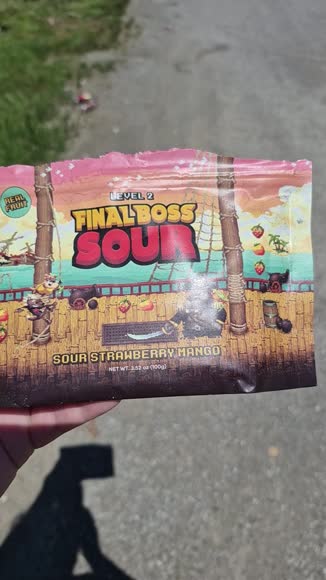 Video review of Final Boss Sour Level 2 Strawberry Mango (1-Pack)  by 6823b5d415bf72930fd7da79