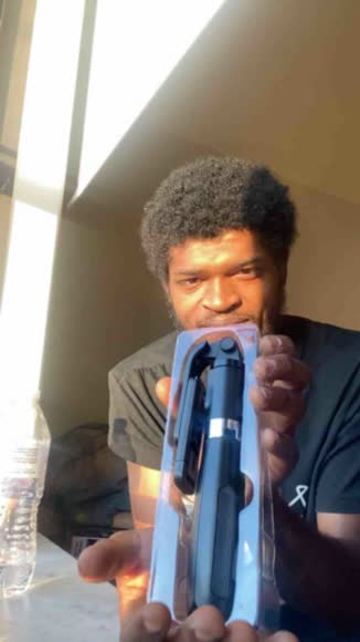 Video review of HyperGear SnapShot Wireless Selfie Stick + Tripod  by 68541eb40a2b440bdf1251a8