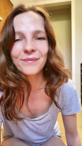 Video review of L-UV Skin Minerally! SPF 50 Mineral Sunscreen Spray, Sensitive Skin  by 678aba6662ec5299ac981c04