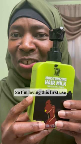 Video review of Pardon My Fro Moisturizing Hair Milk for 4A to 4C Hair  by 678ea000f63102cc1343f52d