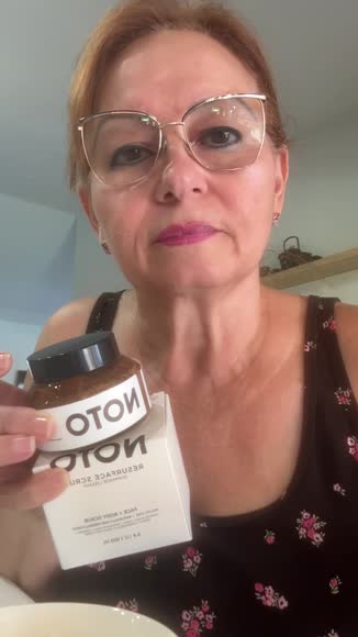 Video review of NOTO Resurface Scrub // Face + Body  by 660a0569795218e10c5f6c4e