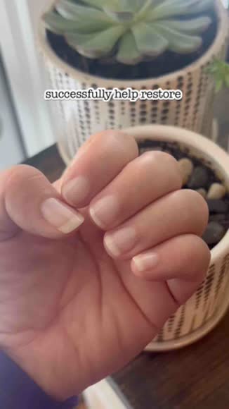 Video review of Dermelect Dermelect Lasting Luxury Manicure Set – Complete Care for Nourishing, Strengthening, and Protecting Nails and Cuticles, with Long-Lasting Shine and Anti-Aging Benefits  by 67c0741bcaa14d6c702ee7df