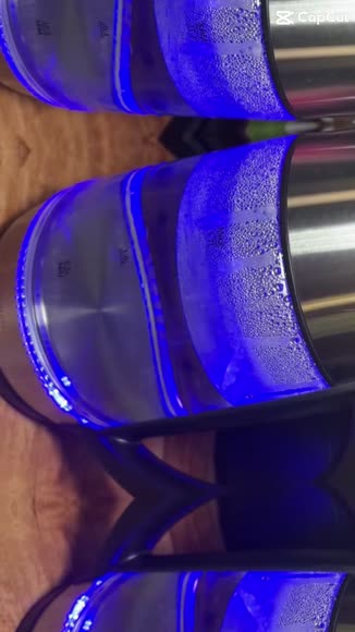 Video review of Zulay Kitchen Fast-Boiling Electric Kettle  by 678576a1ad8c3a894ce67716