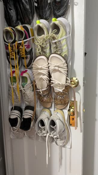 Video review of Whitmor Over The Door Shoe Rack  by 68535c4b83a022899e196785