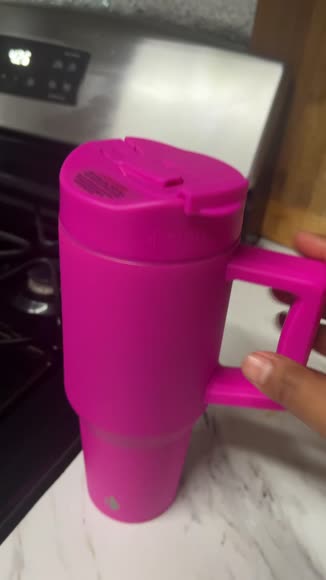 Video review of Elemental Commuter Tumbler  by 6760bfc142943717bf2fdad4