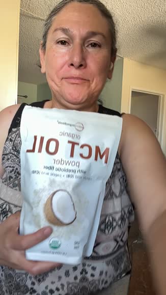 Video review of Micro Ingredients Organic MCT Oil Powder  by 678bf80f47f14fd62f9fea67