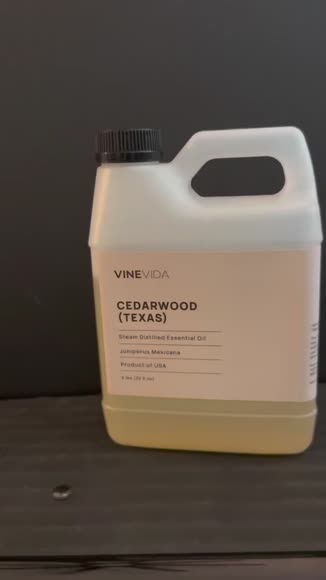 Video review of VINEVIDA Cedarwood (Texas) Essential Oil  by 67894ff8c96174816be95fb0