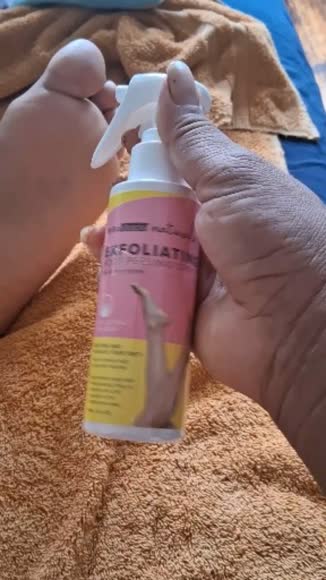 Video review of Mybiomiracle Exfoliating Foot Peeling Spray  by 67a64157de0f45a54c271dd1