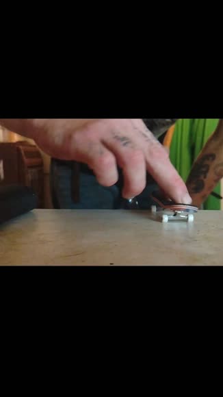 Video review of RIPNDIP Lord Nermal Mini Skateboard  by 683f811148693d2a4ece440c