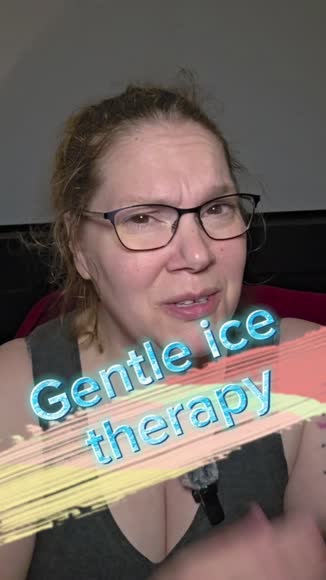 Video review of TheraICE Hot & Cold Compression Sleeve  by 67a3ee8960823b29790fff86