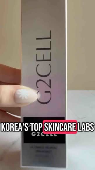 Video review of Moshika Beauty Korean Hydration Facial Mist  by hello1231426389505