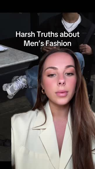 Video review of Clips Fashion & Beauty  by 6526085dccdb5c652601c5ad