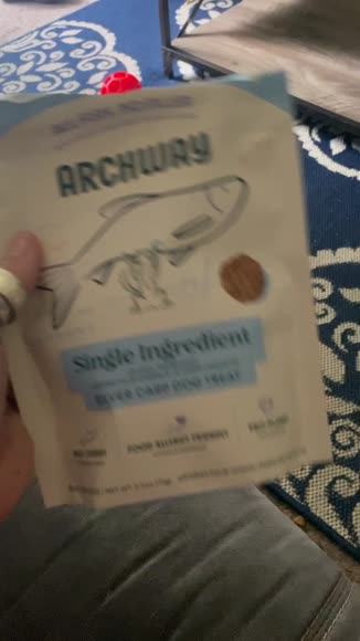 Video review of Archway Pet Doggie Treats made  of invasive Silver Carp fish  by pntsonfire2002