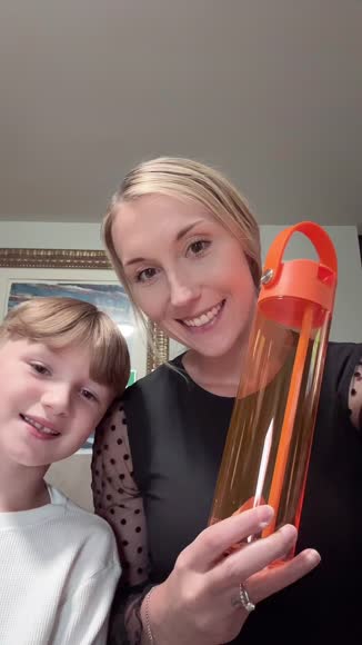 Video review of Elemental Tritan Plastic Water Bottle  by 6816e7546c60a4395f386ac7