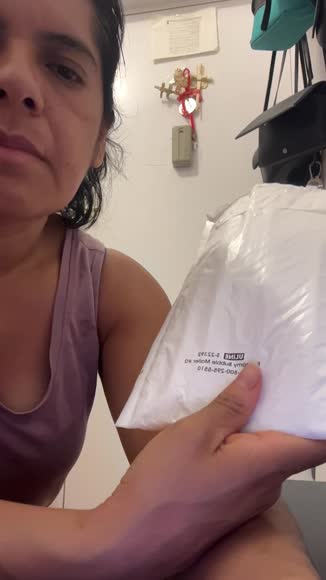 Video review of Happy Nuts Comfort Cream - Original Scent  by 67eb09912d687c9d9bc3b2f3