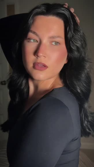Video review of Clips Fashion & Beauty  by agxmua