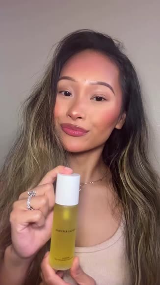Video review of Botanical Republic Nourish Hydrating Cleansing Oil #1 Best Seller for Deep Hydration and Gentle Makeup Removal, All Skin Type  by hannah37378313