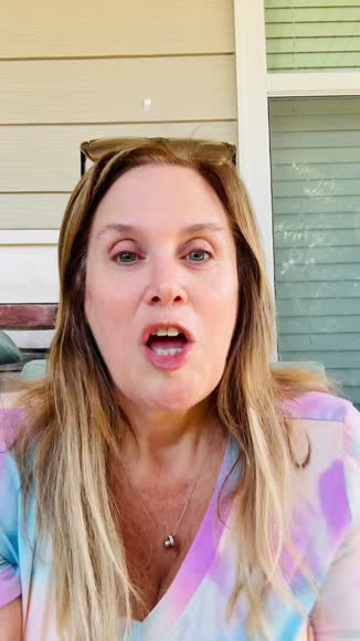 Video review of Plum Deluxe Mindful Morning Tea Blend (Earl Grey) by Tea  by 677b1caa9bd22df146b0cef1