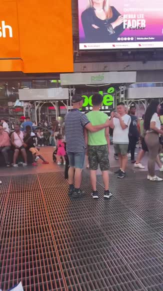 Video review of Clips Holidays  by 6757bdf215c2e56266f57680