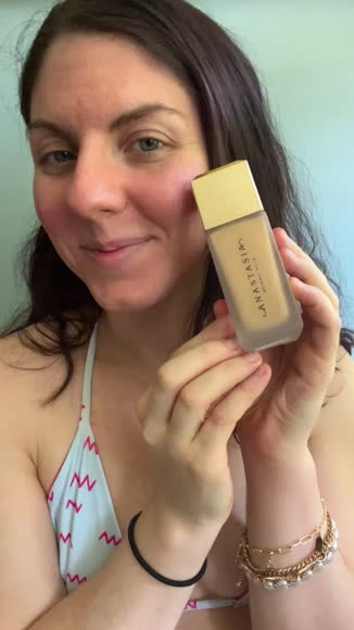 Video review of  Impeccable Blurring Second-Skin Matte Foundation  by thebananniediaries