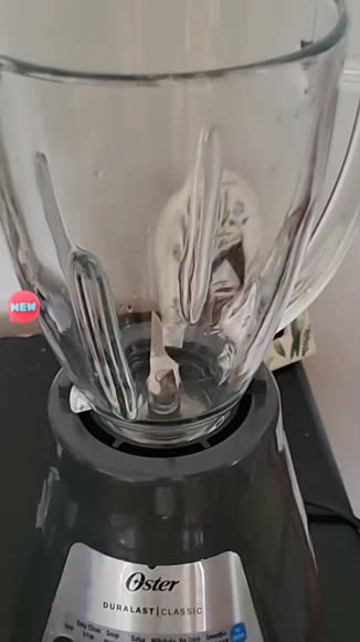 Video review of Oster Classic 8-Speed Glass Jar Blender  by 6795bd4a394dd9a9bd6daa05