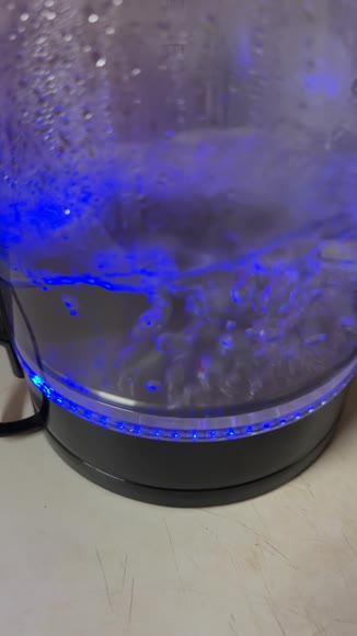 Video review of Zulay Kitchen Premium Glass Electric Kettle - Fast Boiling & Easy-Use Handle  by 6783f4db876eebb4548676ae
