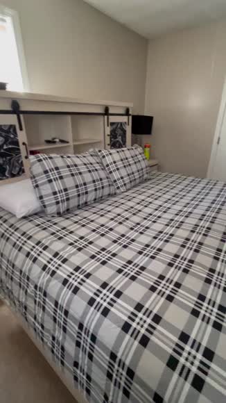Video review of Elegant Comfort 6-Piece Plaid Pattern Bed Sheet Set - Soft as a Hotel Premium Quality  by 6758e6604c146e564131b1a4