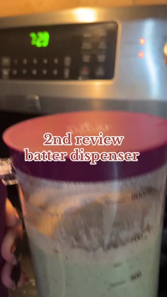 Video review of Zulay Kitchen Pancake Batter Dispenser - 4 Cup  by 67cdb55220c47e75c2487046