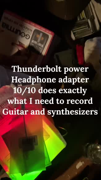 Video review of Fresh Fab Finds 2-in-1 3.5mm Headphone Adapter Charger  by 67a35a8f26399760af720550