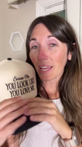 Video review of The Mad Hatter Company Excuse Me You Look Like You Love Me  by 6776d45d22c66b3c5ba917ad